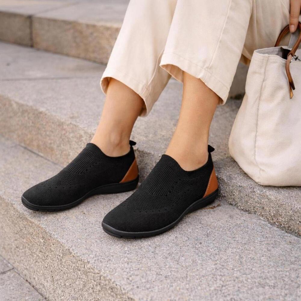 AEFE Knit Slip On Shoes Breathable Lightweight Black Tan Size 9.5‎